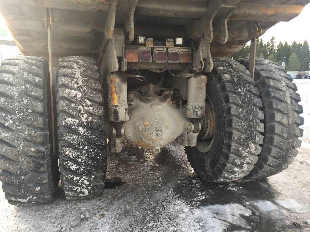 Komatsu HD 405-6 - Ανατρεπόμενο όχημα μεταφοράς λατομικών υλικών: φωτογραφία 5 Komatsu HD 405-6 - Ανατρεπόμενο όχημα μεταφοράς λατομικών υλικών: φωτογραφία 5