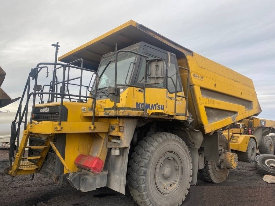 Komatsu HD405-7 - Ανατρεπόμενο όχημα μεταφοράς λατομικών υλικών: φωτογραφία 1 Komatsu HD405-7 - Ανατρεπόμενο όχημα μεταφοράς λατομικών υλικών: φωτογραφία 1