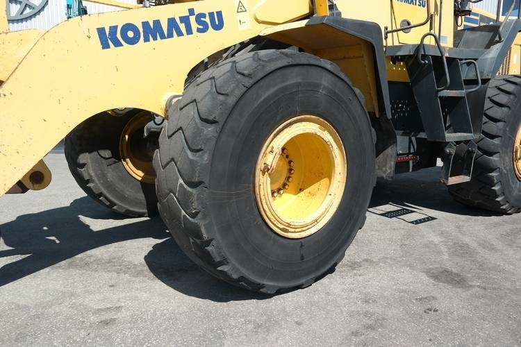 Komatsu WA 380-5-H - Ελαστιχοφόρος φορτωτής: φωτογραφία 2 Komatsu WA 380-5-H - Ελαστιχοφόρος φορτωτής: φωτογραφία 2