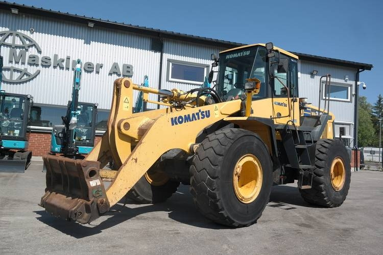 Komatsu WA 380-5-H - Ελαστιχοφόρος φορτωτής: φωτογραφία 1 Komatsu WA 380-5-H - Ελαστιχοφόρος φορτωτής: φωτογραφία 1