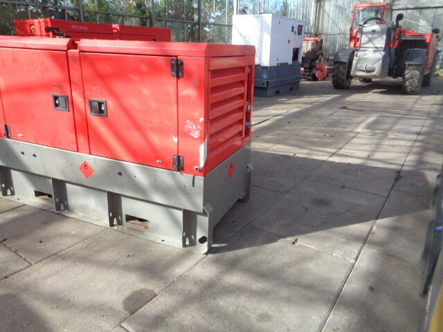 Atlas Copco QAS30 - Βιομηχανική γεννήτρια: φωτογραφία 3 Atlas Copco QAS30 - Βιομηχανική γεννήτρια: φωτογραφία 3