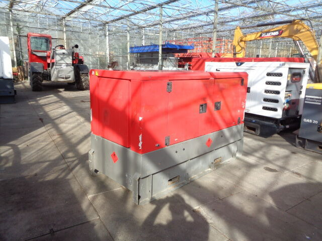 Atlas Copco QAS30 - Βιομηχανική γεννήτρια: φωτογραφία 1 Atlas Copco QAS30 - Βιομηχανική γεννήτρια: φωτογραφία 1