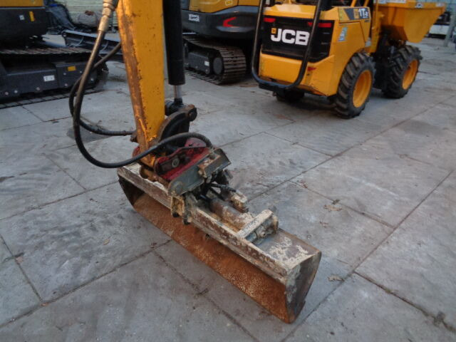 Μίνι εκσκαφέας JCB 8018: φωτογραφία 6