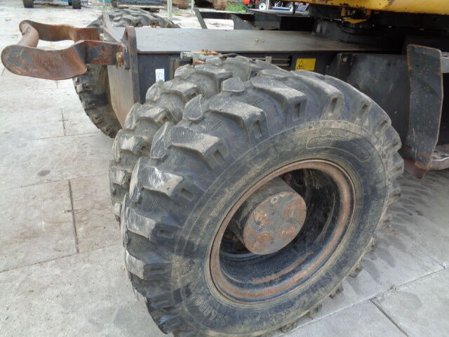 New Holland MH 4.6 - Τροχοφόρος εκσκαφέας: φωτογραφία 4 New Holland MH 4.6 - Τροχοφόρος εκσκαφέας: φωτογραφία 4