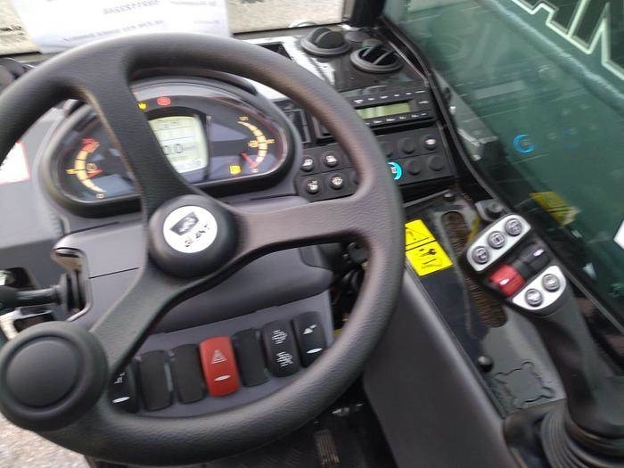 GiANT GT5048 - Τηλεσκοπικός φορτωτής: φωτογραφία 5 GiANT GT5048 - Τηλεσκοπικός φορτωτής: φωτογραφία 5