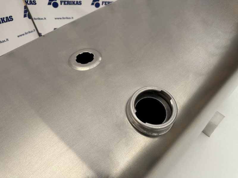 Iveco New aluminum fuel tank 400L - Ρεζερβουάρ καυσίμου για Φορτηγό: φωτογραφία 4 Iveco New aluminum fuel tank 400L - Ρεζερβουάρ καυσίμου για Φορτηγό: φωτογραφία 4