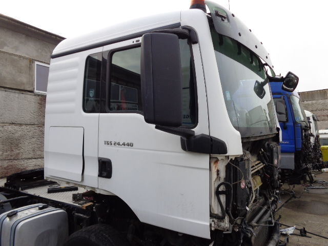MAN Perfect condition TGS low cab ( EUROPE DELIVERY ) - Καμπίνα και εσωτερικό για Φορτηγό: φωτογραφία 1 MAN Perfect condition TGS low cab ( EUROPE DELIVERY ) - Καμπίνα και εσωτερικό για Φορτηγό: φωτογραφία 1
