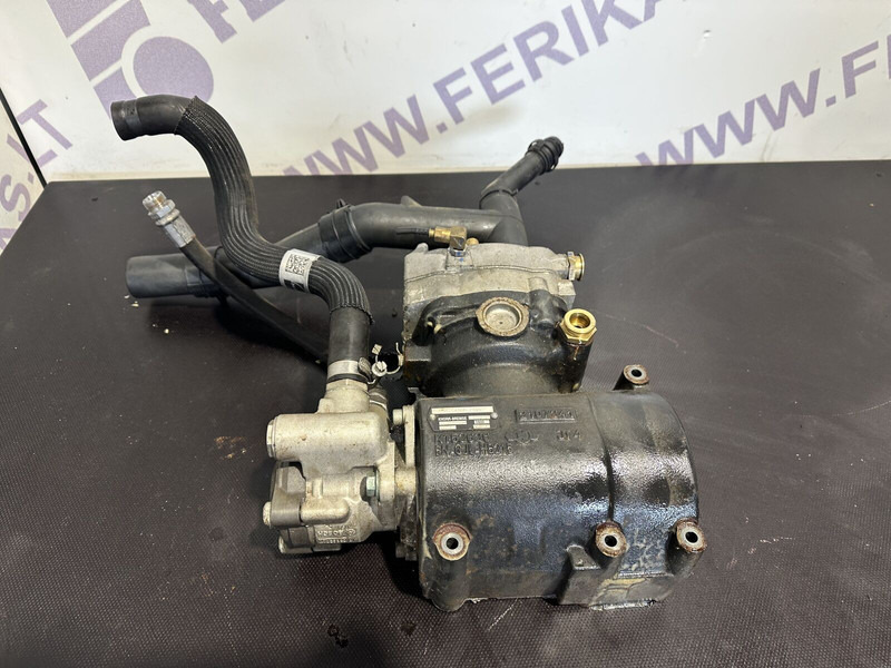 MAN air compressor with hydraulic steering pump - Αντλία υδραυλικού τιμονιού για Φορτηγό: φωτογραφία 2 MAN air compressor with hydraulic steering pump - Αντλία υδραυλικού τιμονιού για Φορτηγό: φωτογραφία 2