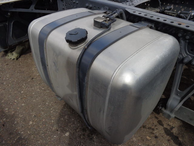 Mercedes-Benz fuel tank with brackets - Ρεζερβουάρ καυσίμου για Φορτηγό: φωτογραφία 4 Mercedes-Benz fuel tank with brackets - Ρεζερβουάρ καυσίμου για Φορτηγό: φωτογραφία 4