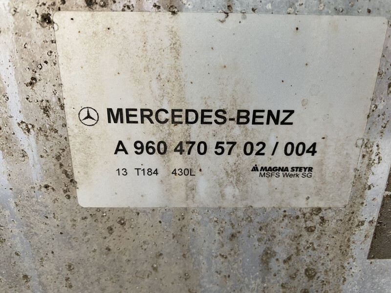 Mercedes-Benz - Ρεζερβουάρ καυσίμου για Φορτηγό: φωτογραφία 3 Mercedes-Benz - Ρεζερβουάρ καυσίμου για Φορτηγό: φωτογραφία 3