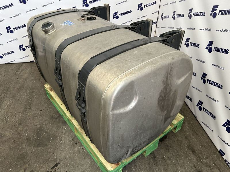 Scania Scania R 575L complete fuel tank 700x725x1340 - Ρεζερβουάρ καυσίμου για Φορτηγό: φωτογραφία 2 Scania Scania R 575L complete fuel tank 700x725x1340 - Ρεζερβουάρ καυσίμου για Φορτηγό: φωτογραφία 2