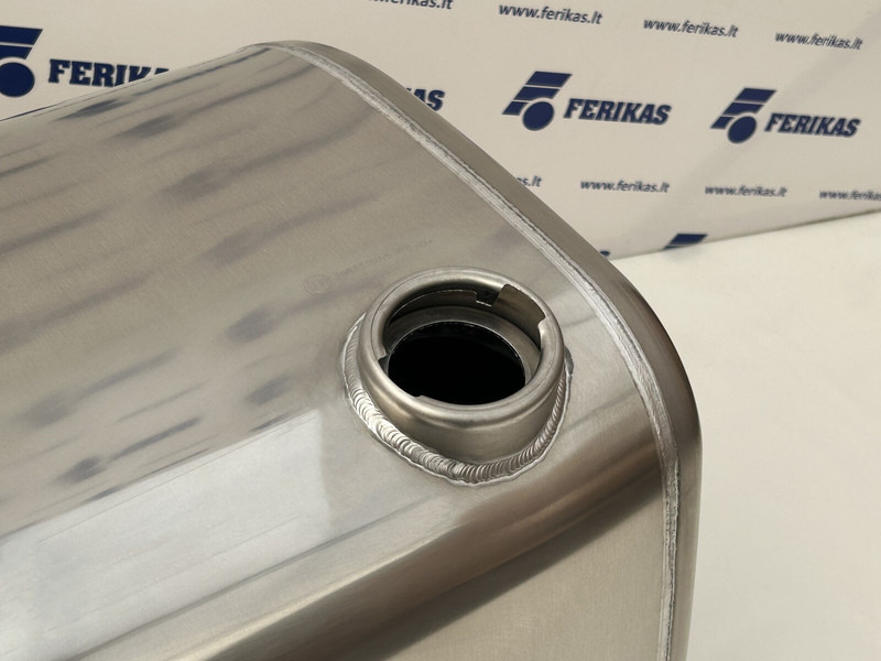 Volvo New aluminum fuel tank 700L - Ρεζερβουάρ καυσίμου για Φορτηγό: φωτογραφία 4 Volvo New aluminum fuel tank 700L - Ρεζερβουάρ καυσίμου για Φορτηγό: φωτογραφία 4