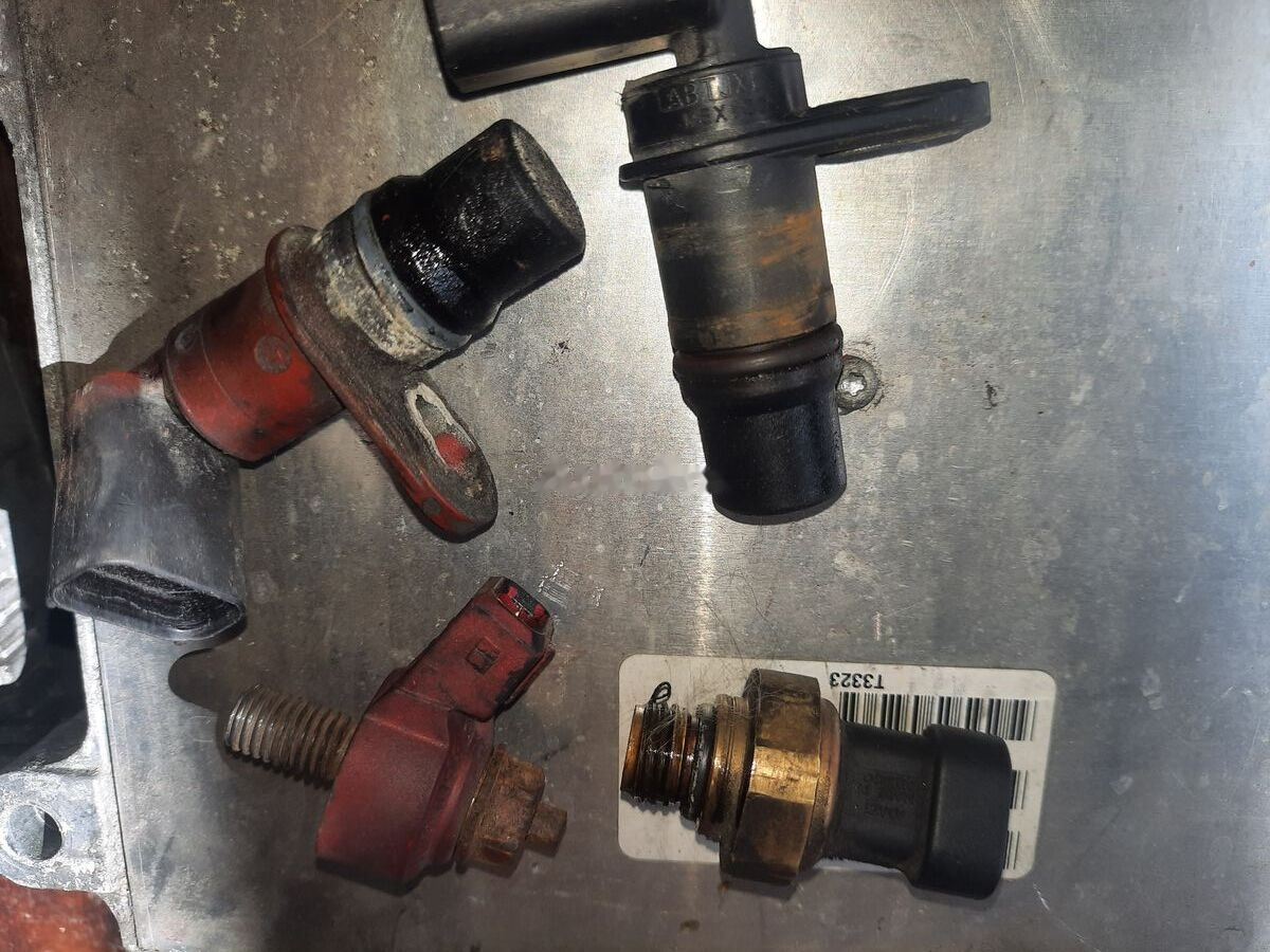 Cummins motor 239Kvt Cummins - Ηλεκτρονική μονάδα ελέγχου για Λεωφορείο: φωτογραφία 4 Cummins motor 239Kvt Cummins - Ηλεκτρονική μονάδα ελέγχου για Λεωφορείο: φωτογραφία 4
