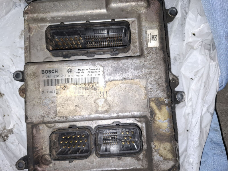 MAN BOSCH 0281001521. 0261200173 \ 020600009 - Ηλεκτρονική μονάδα ελέγχου: φωτογραφία 1 MAN BOSCH 0281001521. 0261200173 \ 020600009 - Ηλεκτρονική μονάδα ελέγχου: φωτογραφία 1