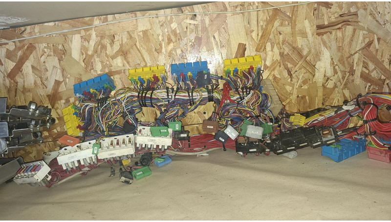 Scania - Ηλεκτρικό σύστημα: φωτογραφία 3 Scania - Ηλεκτρικό σύστημα: φωτογραφία 3