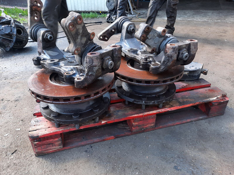 Volvo Iveko. Неоплан - Πλήμνης: φωτογραφία 2 Volvo Iveko. Неоплан - Πλήμνης: φωτογραφία 2