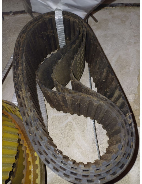 Volvo - Πλήμνης: φωτογραφία 5 Volvo - Πλήμνης: φωτογραφία 5