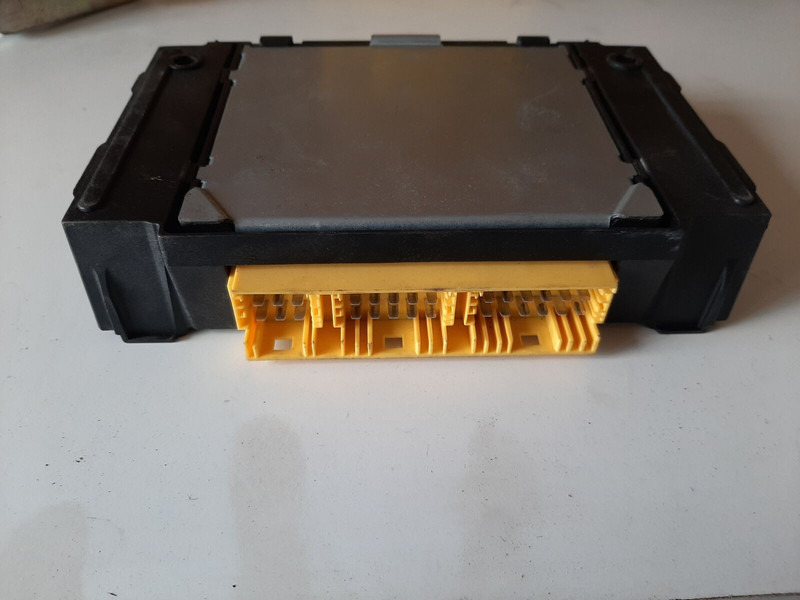 Wabco - Ηλεκτρονική μονάδα ελέγχου: φωτογραφία 2 Wabco - Ηλεκτρονική μονάδα ελέγχου: φωτογραφία 2