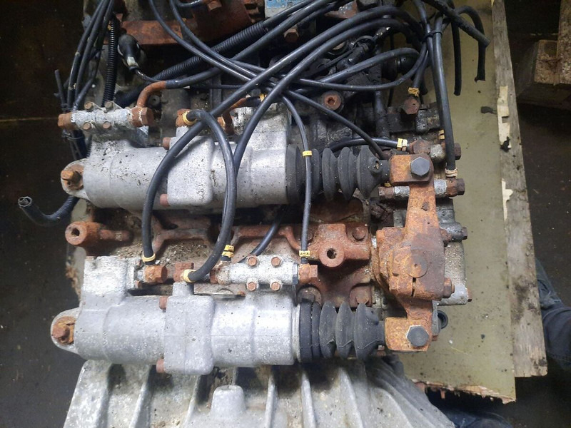 Μίσθωση ZF 16S130 .8S180IT . 6S150C. 8S140 IT.6S80+GV80/ 6S90/ S5-24-3 / 6S ZF 16S130 .8S180IT . 6S150C. 8S140 IT.6S80+GV80/ 6S90/ S5-24-3 / 6S: φωτογραφία 9