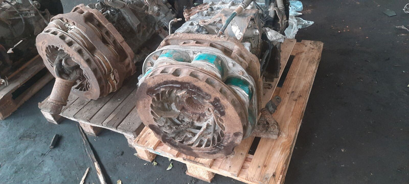 ZF 6S1600 - Κιβώτιο ταχυτήτων: φωτογραφία 2 ZF 6S1600 - Κιβώτιο ταχυτήτων: φωτογραφία 2