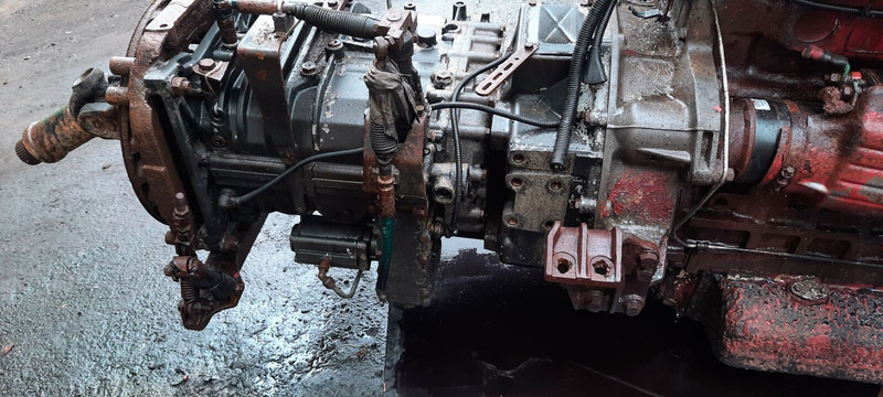 ZF 6S1600 - Κιβώτιο ταχυτήτων: φωτογραφία 5 ZF 6S1600 - Κιβώτιο ταχυτήτων: φωτογραφία 5