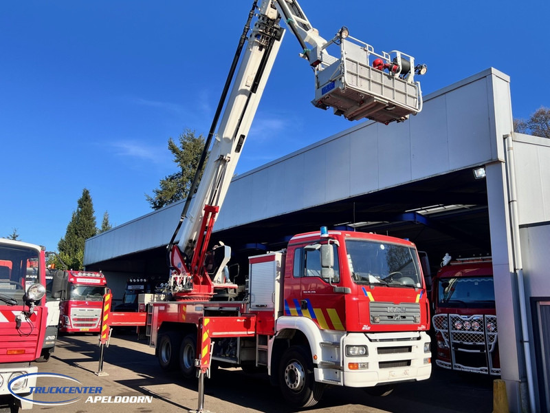 MAN TGA 26.350 Magirus ALP 320L = 32 meter, Waterpomp, 6x4, Bladgeveerd - Πυροσβεστικό όχημα: φωτογραφία 2 MAN TGA 26.350 Magirus ALP 320L = 32 meter, Waterpomp, 6x4, Bladgeveerd - Πυροσβεστικό όχημα: φωτογραφία 2