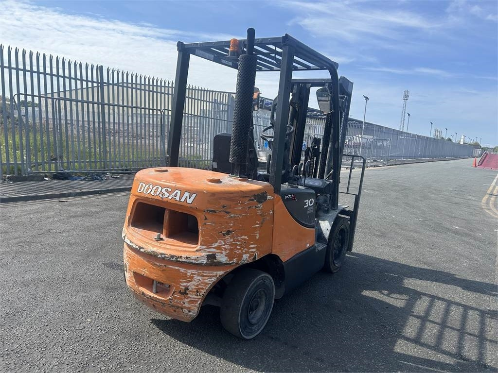 Doosan D30S-5 - Πετρελαιοκίνητο περονοφόρο: φωτογραφία 5 Doosan D30S-5 - Πετρελαιοκίνητο περονοφόρο: φωτογραφία 5