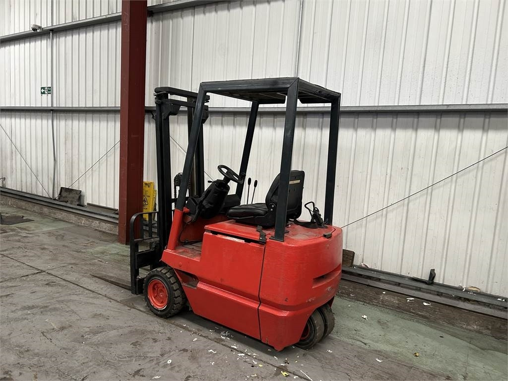 Linde E18 - Ηλεκτροκίνητο περονοφόρο: φωτογραφία 5 Linde E18 - Ηλεκτροκίνητο περονοφόρο: φωτογραφία 5