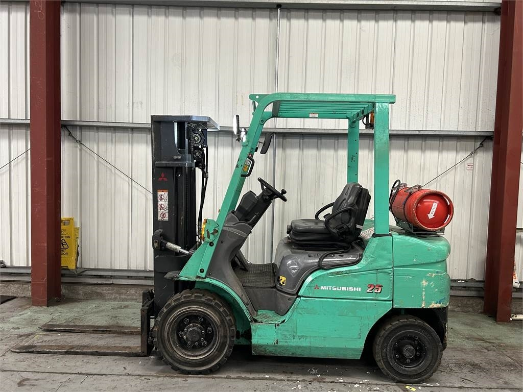 Mitsubishi FG25NT - Υγραεριοκίνητο περονοφόρο: φωτογραφία 1 Mitsubishi FG25NT - Υγραεριοκίνητο περονοφόρο: φωτογραφία 1