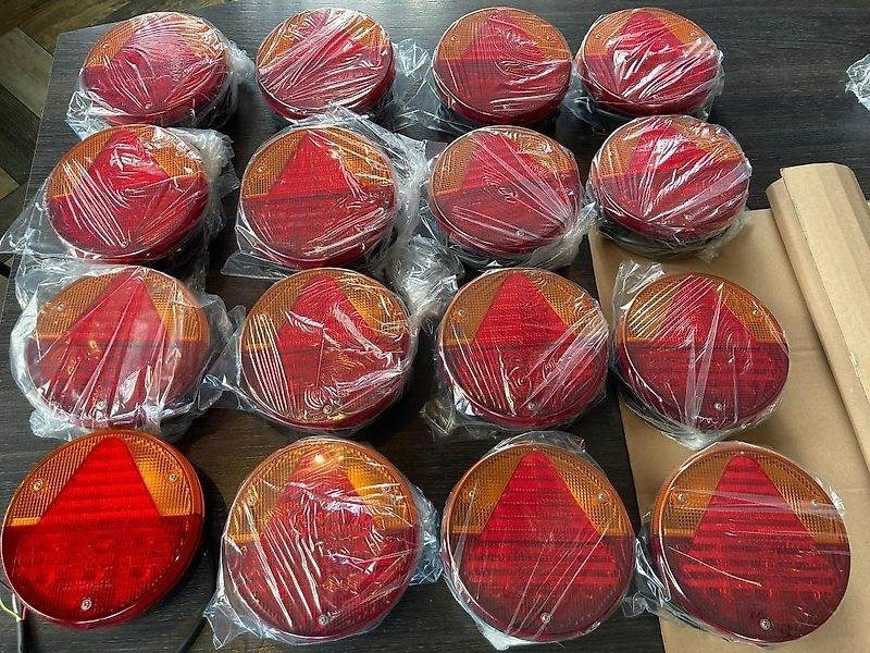 Krone achterlichten - Φανάρι πίσω για Γεωργικά μηχανήματα: φωτογραφία 1 Krone achterlichten - Φανάρι πίσω για Γεωργικά μηχανήματα: φωτογραφία 1