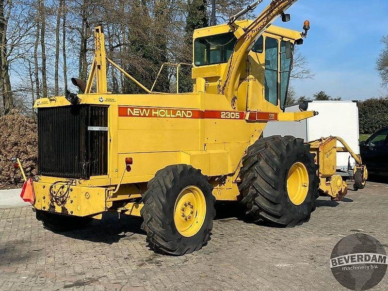 New Holland 2305 - Ενσιρωτική μηχανή: φωτογραφία 4 New Holland 2305 - Ενσιρωτική μηχανή: φωτογραφία 4