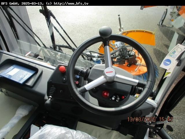 CityCat 5006 Bucher CC5006 beidseitig + Frontbes - Σάρωθρο δρόμων: φωτογραφία 4 CityCat 5006 Bucher CC5006 beidseitig + Frontbes - Σάρωθρο δρόμων: φωτογραφία 4