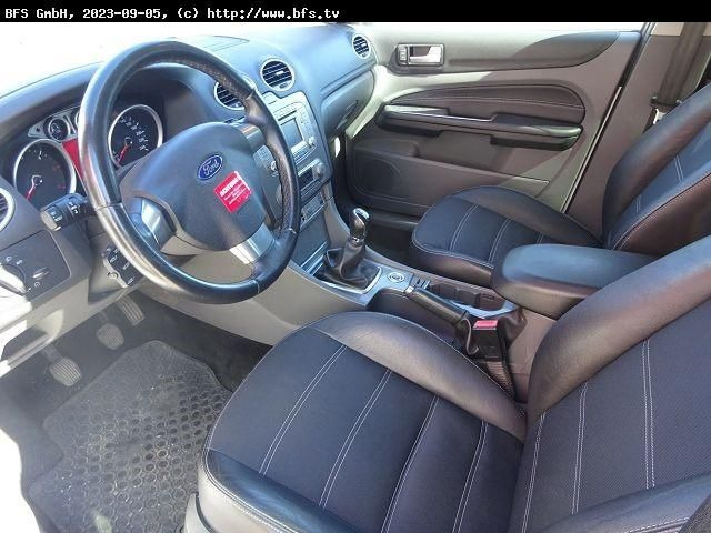 Ford Focus Turnier 1.6 TDCI - Βαν: φωτογραφία 4 Ford Focus Turnier 1.6 TDCI - Βαν: φωτογραφία 4