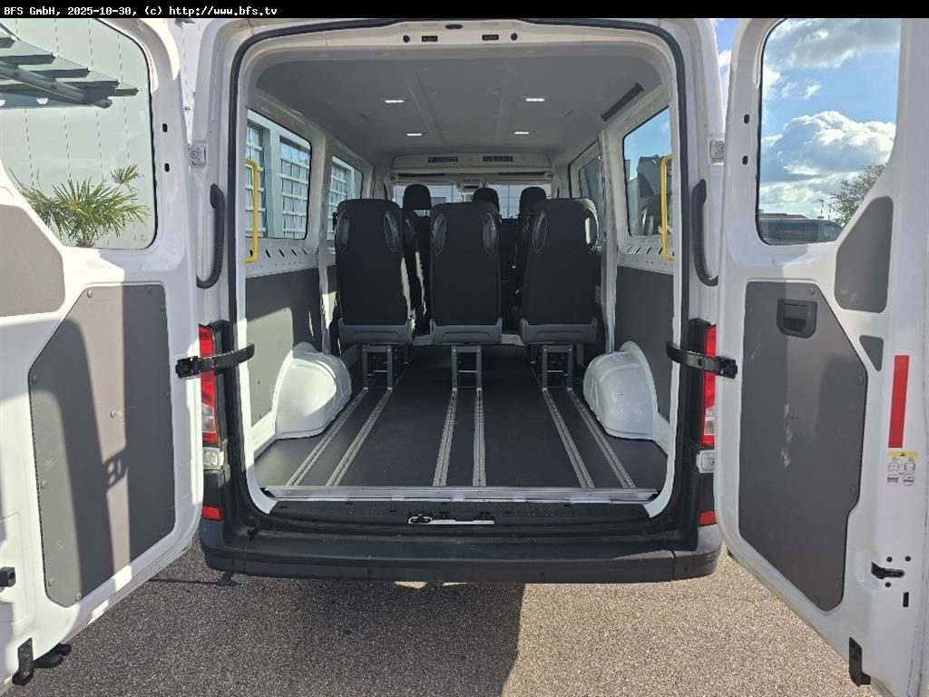 MAN TGE 3.140 4x2 F SB Kleinbus 9-Sitzer - Μικρό λεωφορείο, Επιβατικό βαν: φωτογραφία 3 MAN TGE 3.140 4x2 F SB Kleinbus 9-Sitzer - Μικρό λεωφορείο, Επιβατικό βαν: φωτογραφία 3