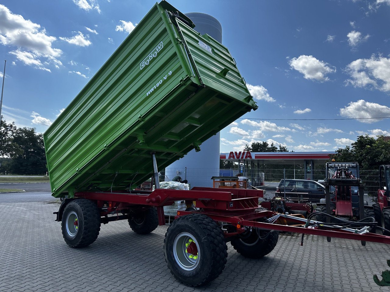 Conow HW 180 V 9 3 strony wywrot 18 ton - Ανατρεπόμενη ρυμούλκα για τρακτέρ: φωτογραφία 1 Conow HW 180 V 9 3 strony wywrot 18 ton - Ανατρεπόμενη ρυμούλκα για τρακτέρ: φωτογραφία 1
