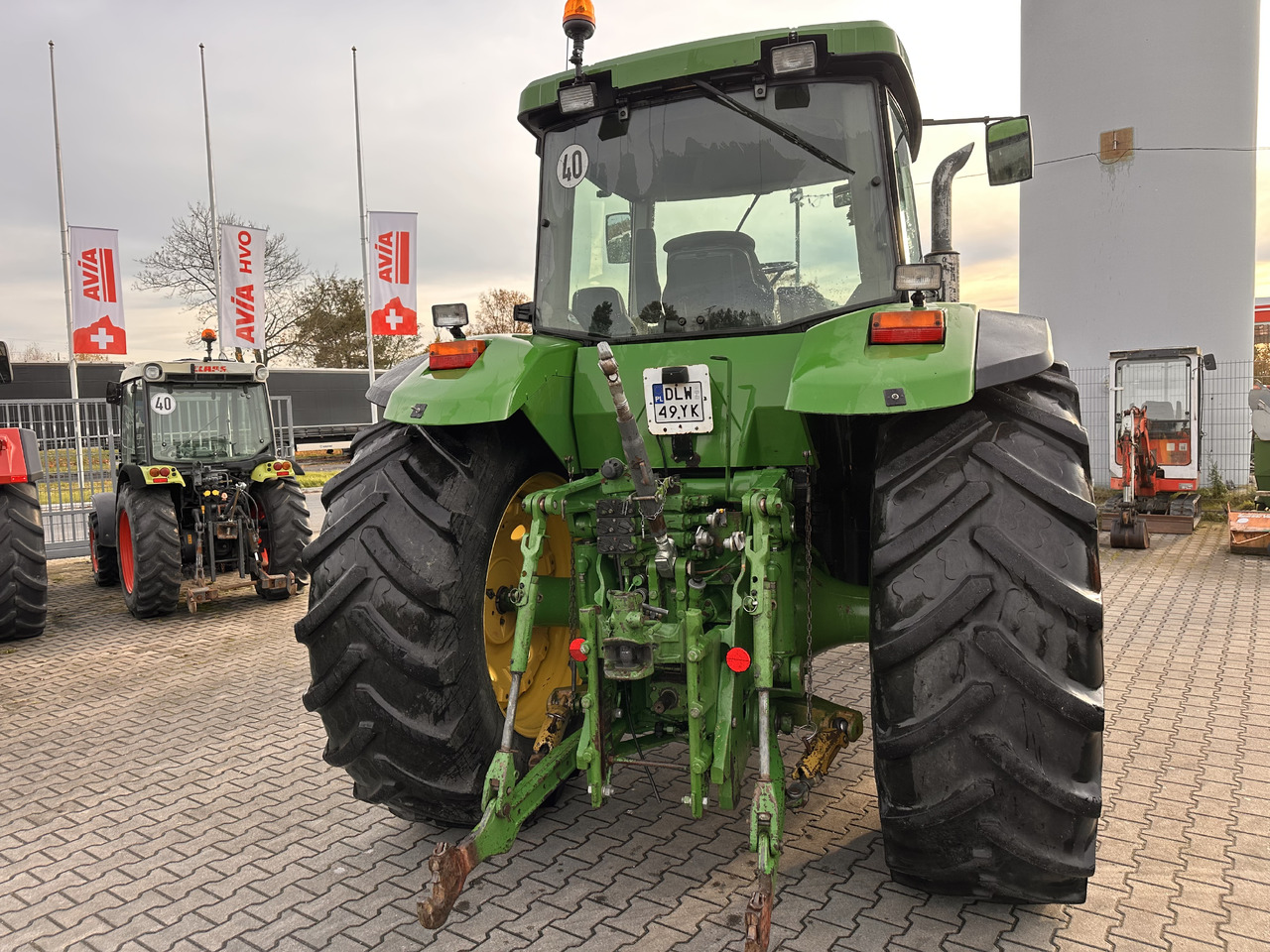 John Deere 8200 PowerShift 8.1 - Τρακτέρ: φωτογραφία 5 John Deere 8200 PowerShift 8.1 - Τρακτέρ: φωτογραφία 5
