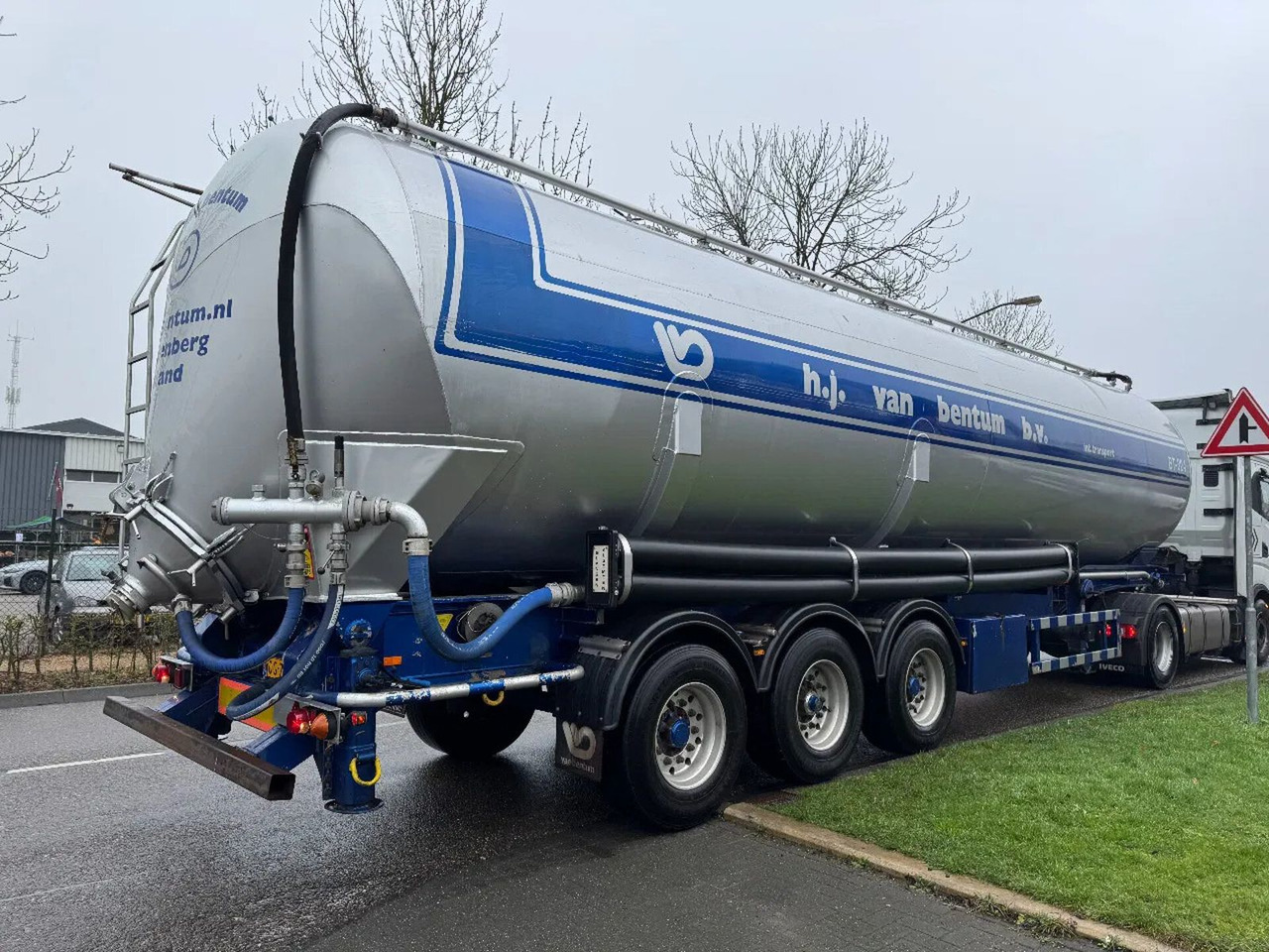 Atcomex 10 UNITS - 3 AXLE KIPPER BULK 1 COMP. 60 - Σιλοφόρο: φωτογραφία 4 Atcomex 10 UNITS - 3 AXLE KIPPER BULK 1 COMP. 60 - Σιλοφόρο: φωτογραφία 4