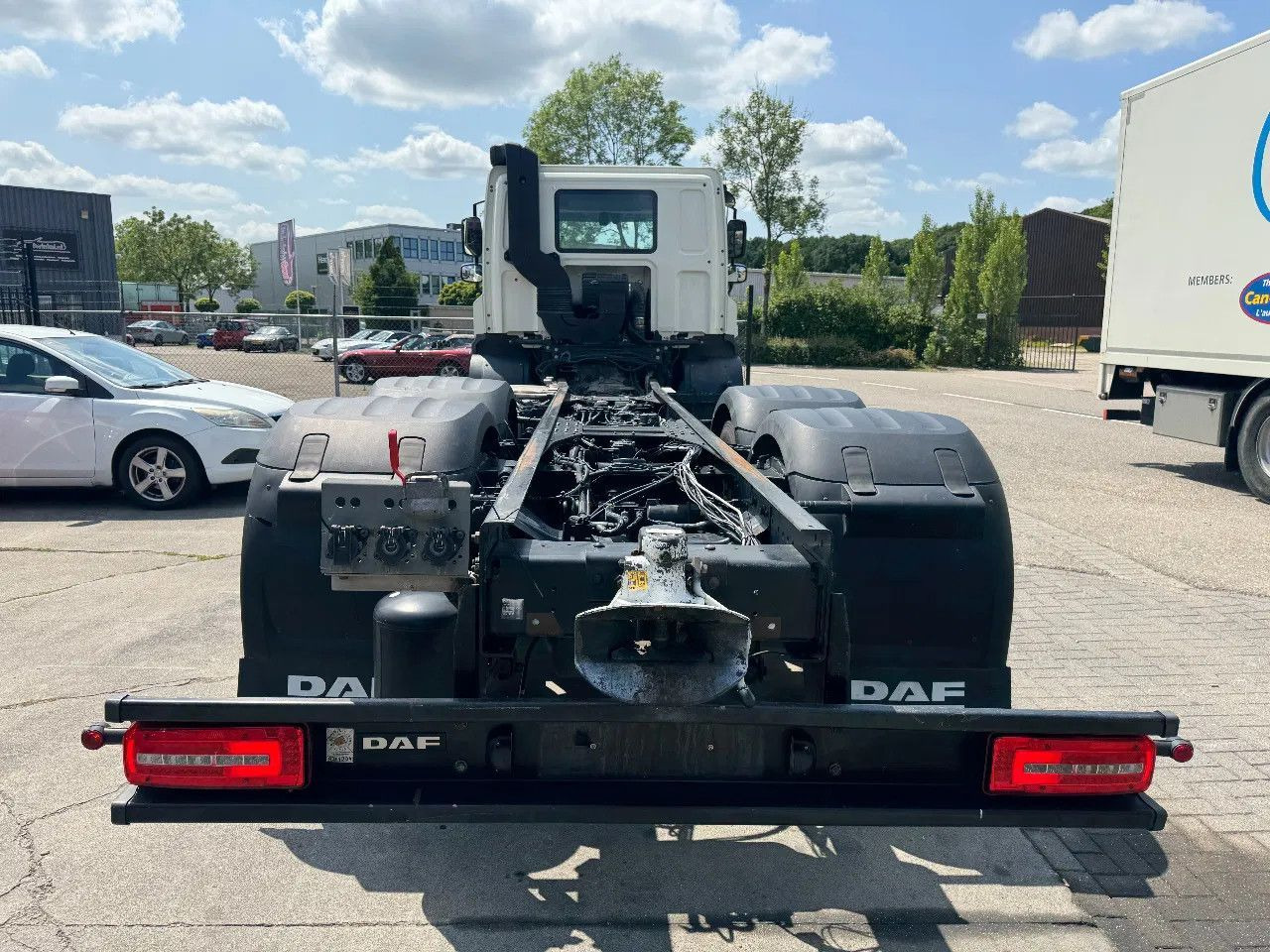 DAF CF 450 6X2 - EURO 6 + LIFT/STEERING AXLE - Φορτηγό σασί: φωτογραφία 5 DAF CF 450 6X2 - EURO 6 + LIFT/STEERING AXLE - Φορτηγό σασί: φωτογραφία 5