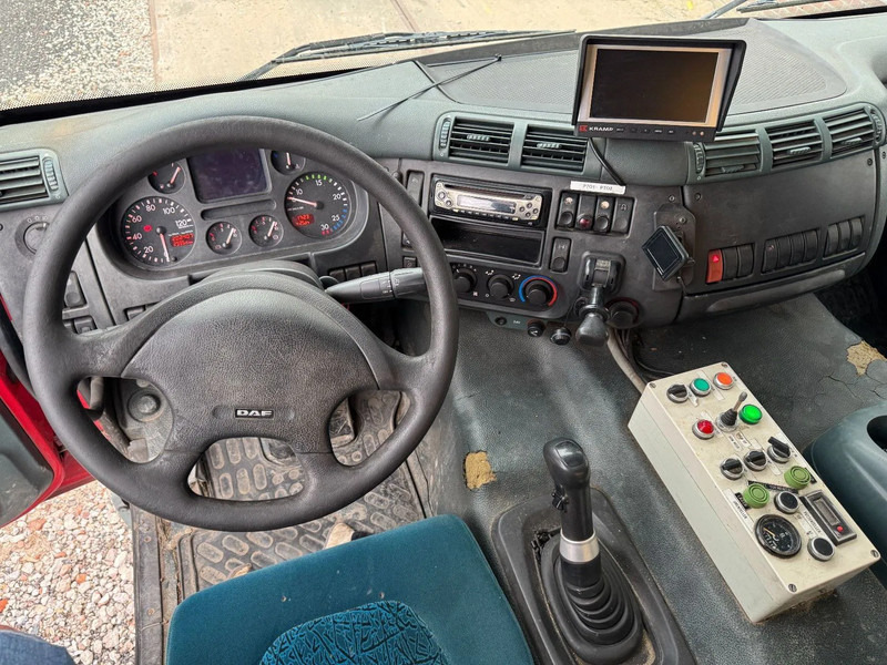 Όχημα εκκένωσης βόθρων DAF CF 75.250 6X2 EURO 3 VACUUM CLEANER: φωτογραφία 11