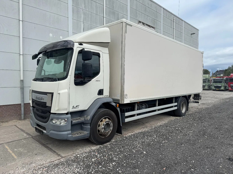 DAF LF 320 4X2 EURO 6 DHOLLANDIA LIFT BOX - Φορτηγό κόφα: φωτογραφία 1 DAF LF 320 4X2 EURO 6 DHOLLANDIA LIFT BOX - Φορτηγό κόφα: φωτογραφία 1