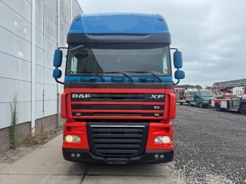 DAF XF 105.410 6X2 MANUAL GEARBOX - EURO 4 - Τράκτορας: φωτογραφία 2 DAF XF 105.410 6X2 MANUAL GEARBOX - EURO 4 - Τράκτορας: φωτογραφία 2