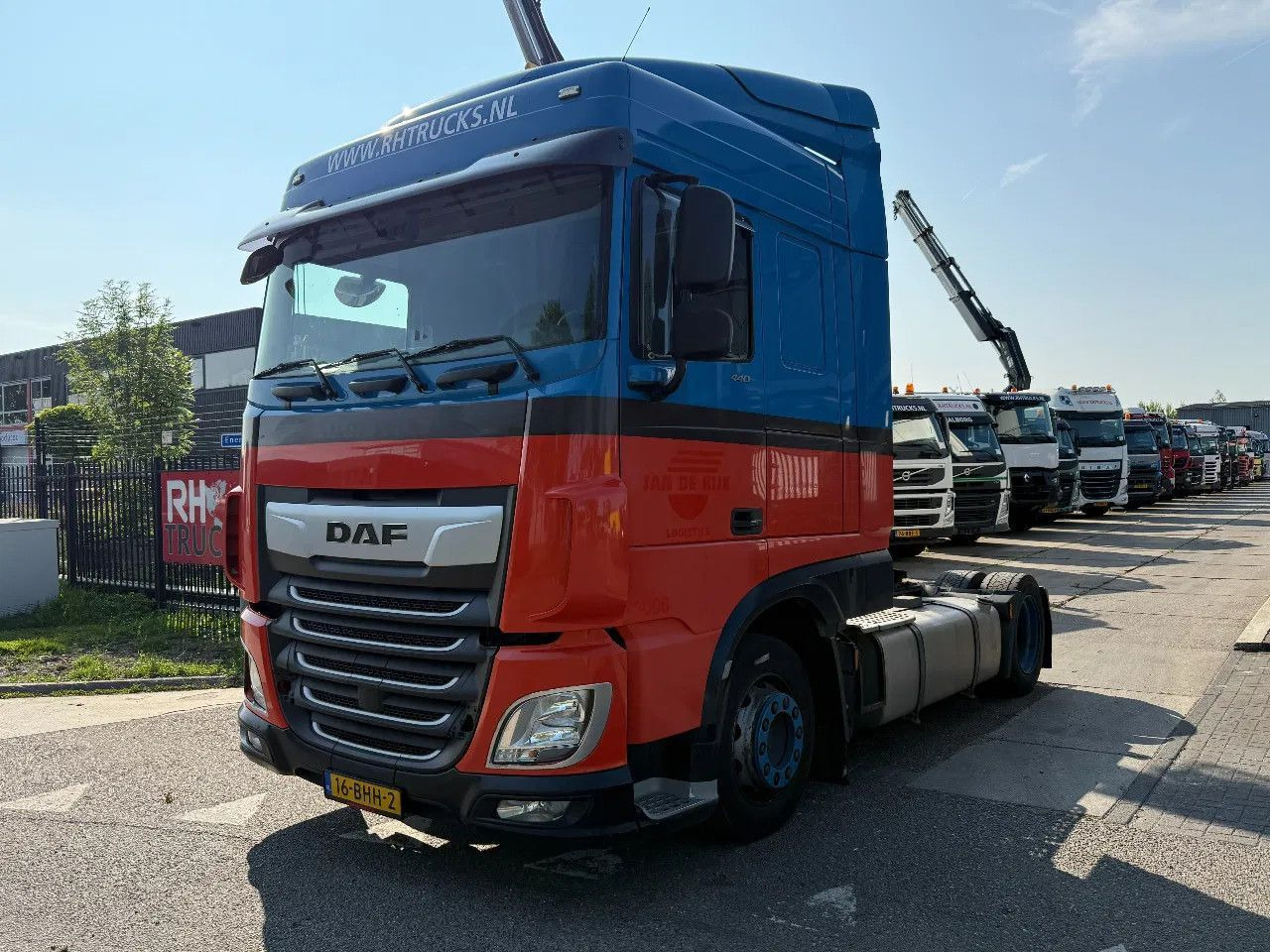 DAF XF 440 4X2 ENGINE RUNNING BUT TICKING! - Τράκτορας: φωτογραφία 1 DAF XF 440 4X2 ENGINE RUNNING BUT TICKING! - Τράκτορας: φωτογραφία 1