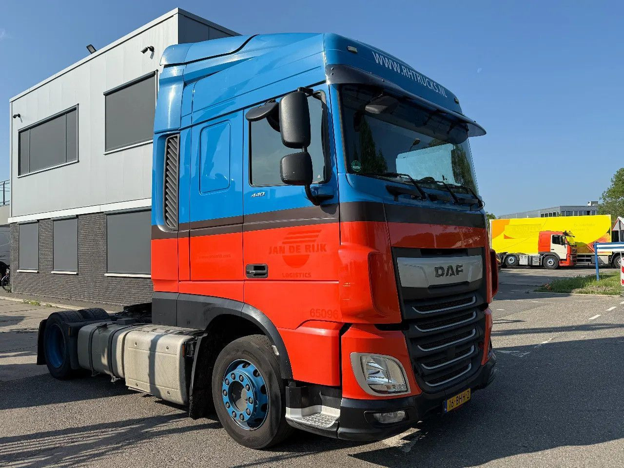 DAF XF 440 4X2 ENGINE RUNNING BUT TICKING! - Τράκτορας: φωτογραφία 5 DAF XF 440 4X2 ENGINE RUNNING BUT TICKING! - Τράκτορας: φωτογραφία 5