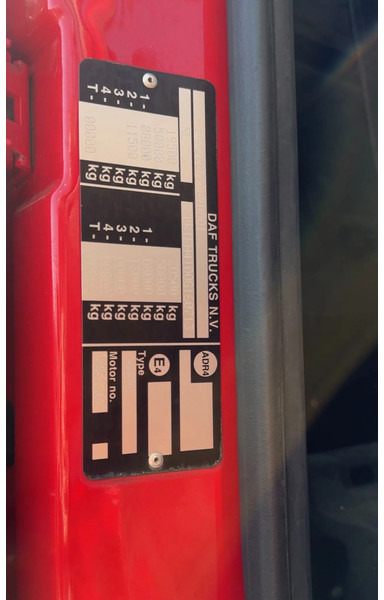 Τράκτορας DAF XF 440 4X2 EURO 6 SKIRTS 2017: φωτογραφία 17 Τράκτορας DAF XF 440 4X2 EURO 6 SKIRTS 2017: φωτογραφία 17