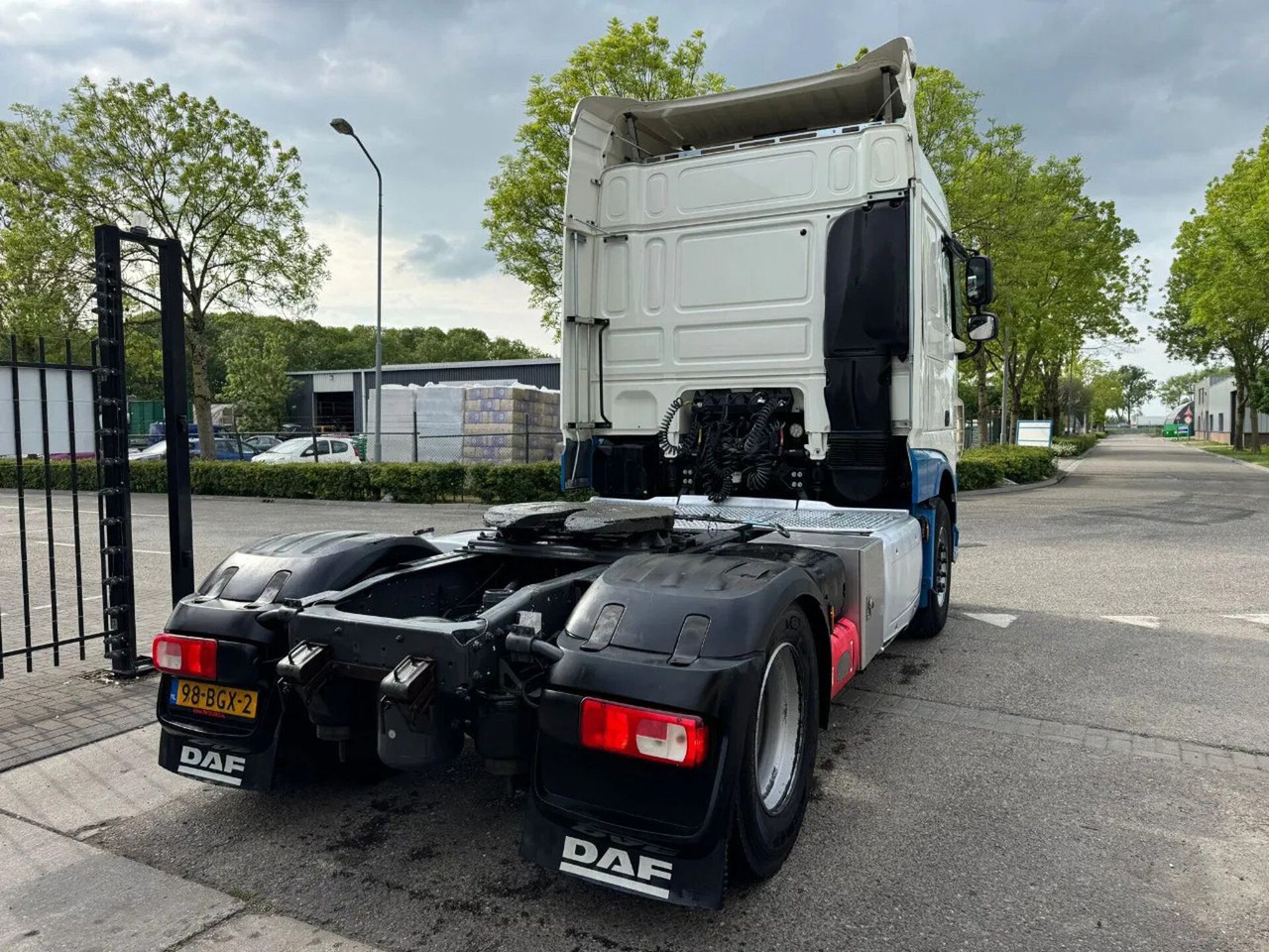 DAF XF 440 4X2 EURO 6 SPOILERS HOLLAND TRUCK - Τράκτορας: φωτογραφία 4 DAF XF 440 4X2 EURO 6 SPOILERS HOLLAND TRUCK - Τράκτορας: φωτογραφία 4