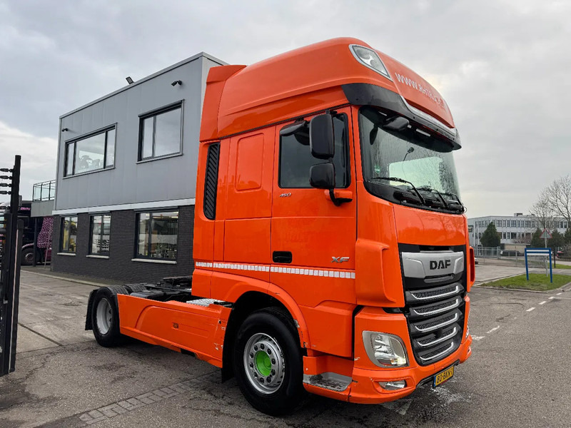DAF XF 450 4X2 - EURO 6 + FULL SPOILER - Τράκτορας: φωτογραφία 3 DAF XF 450 4X2 - EURO 6 + FULL SPOILER - Τράκτορας: φωτογραφία 3