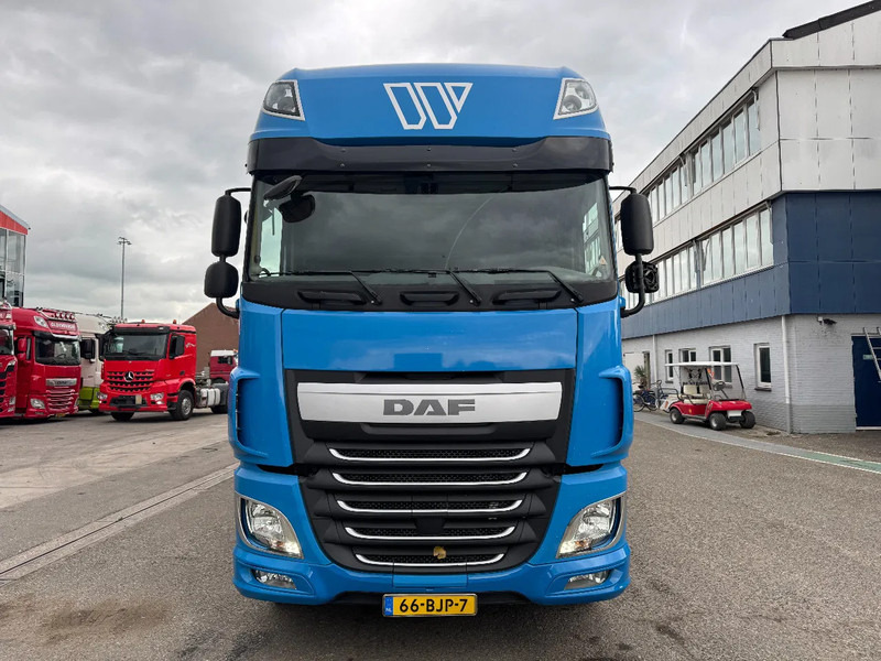 DAF XF 460 6X2 EURO 6 + HERTOGHS HANGER - Φορτηγό μουσαμάς: φωτογραφία 2 DAF XF 460 6X2 EURO 6 + HERTOGHS HANGER - Φορτηγό μουσαμάς: φωτογραφία 2