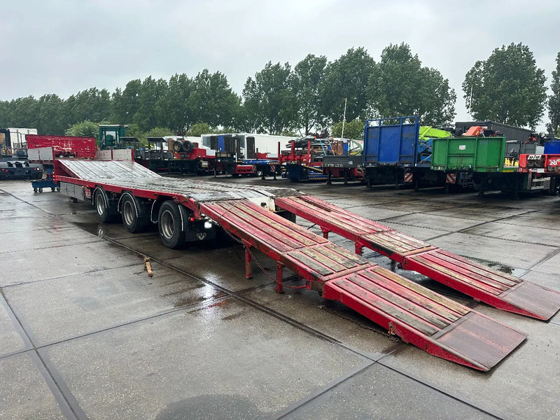 Diversen LAST AXLE STEERING, REMOTE CONTROLE, DOUBLE HYDRAULIC RAMPS - Επικαθήμενο με χαμηλό δάπεδο: φωτογραφία 3 Diversen LAST AXLE STEERING, REMOTE CONTROLE, DOUBLE HYDRAULIC RAMPS - Επικαθήμενο με χαμηλό δάπεδο: φωτογραφία 3