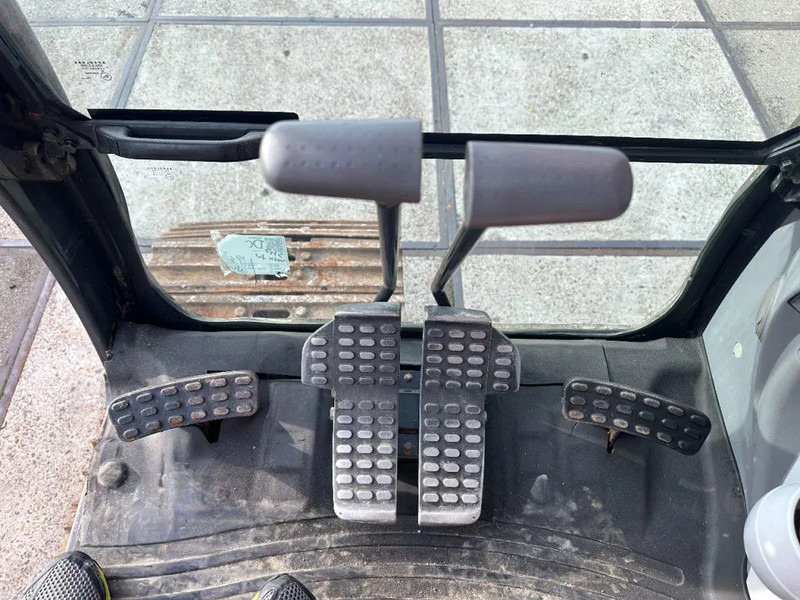 Hitachi ZX350LC-5B CE - Ερπυστριοφόρος εκσκαφέας: φωτογραφία 5 Hitachi ZX350LC-5B CE - Ερπυστριοφόρος εκσκαφέας: φωτογραφία 5