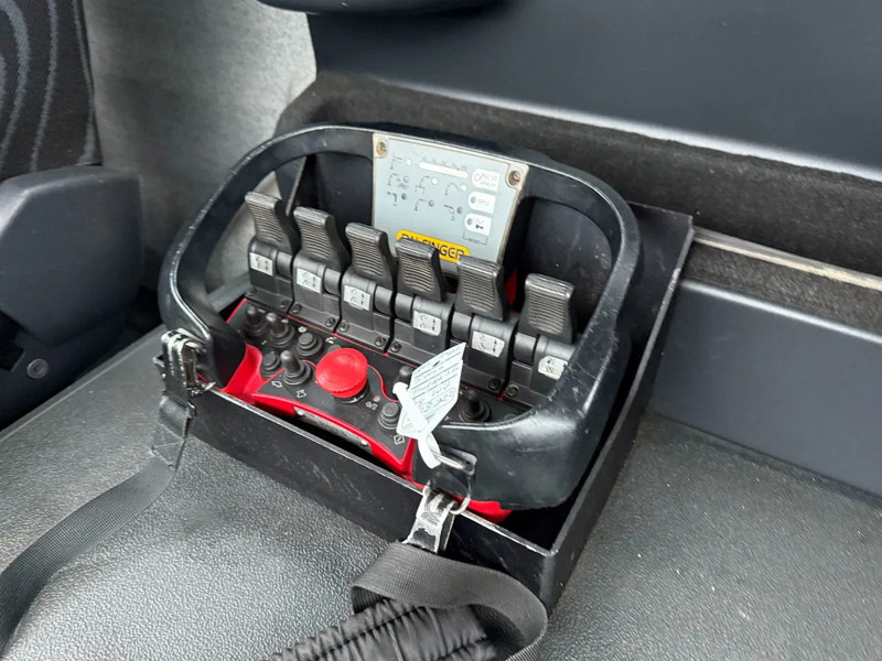 Φορτηγό με γερανό Iveco Trakker 360 6X4 EURO 6 + PALFINGER PK20001K + REMOTE CONTROL: φωτογραφία 8 Φορτηγό με γερανό Iveco Trakker 360 6X4 EURO 6 + PALFINGER PK20001K + REMOTE CONTROL: φωτογραφία 8